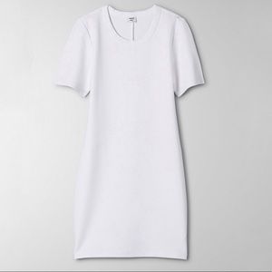 NWT 🏷 Aritzia Sunday Best Callie T-Shirt Dress